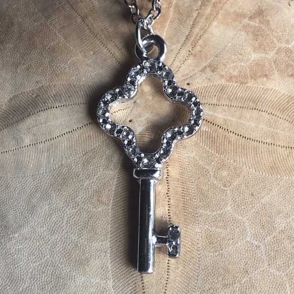 Crystal Rhinestone Key Necklace - Picture 2 of 14